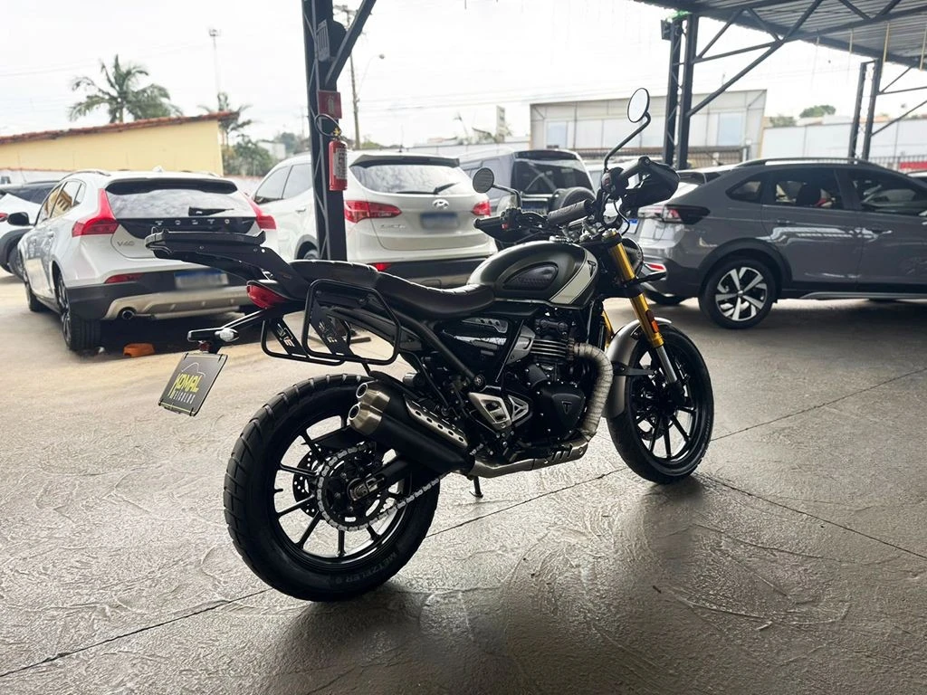 TRIUMPH SCRAMBLER