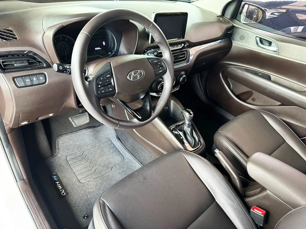 HYUNDAI HB20