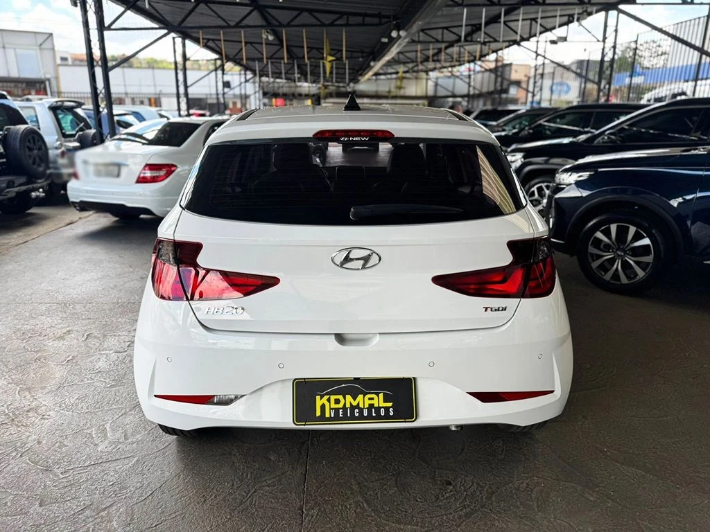 HYUNDAI HB20