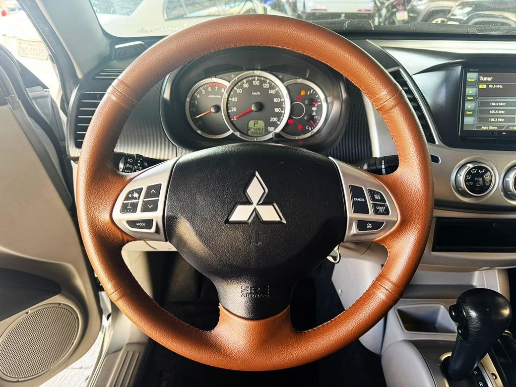 MITSUBISHI L200 TRITON