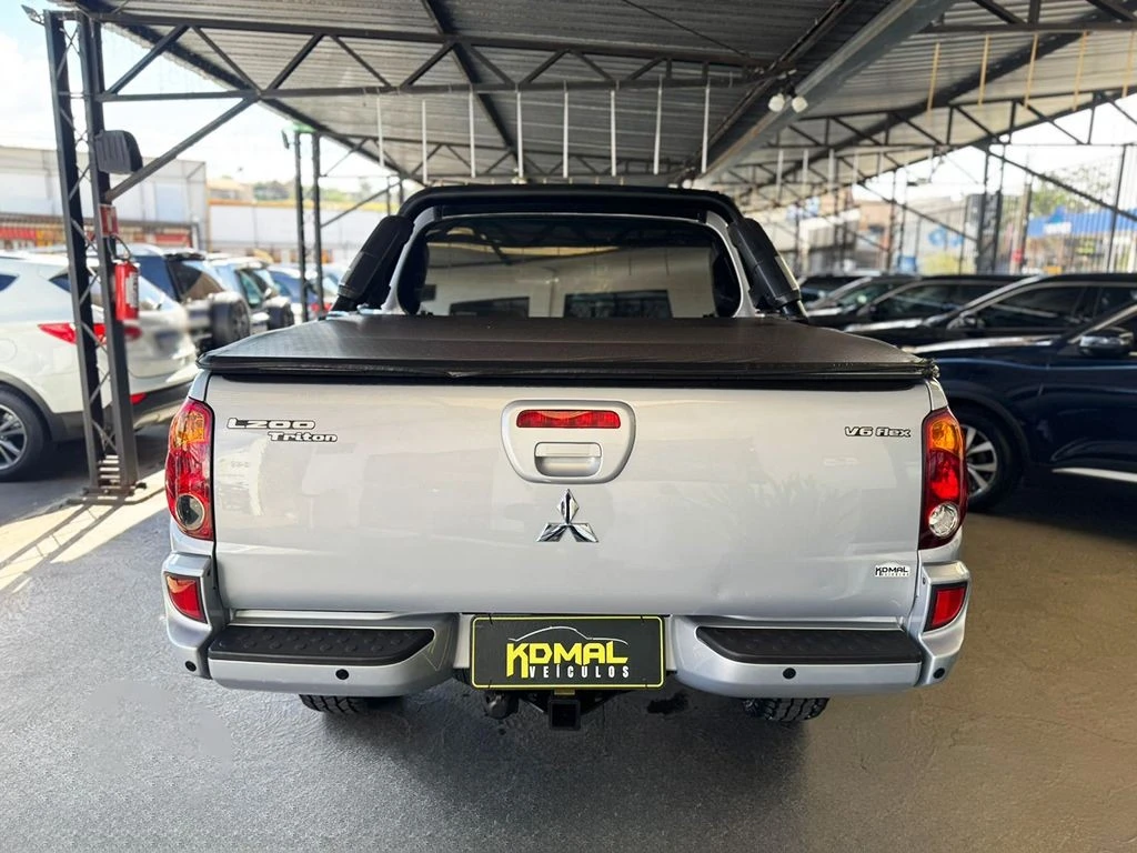 MITSUBISHI L200 TRITON