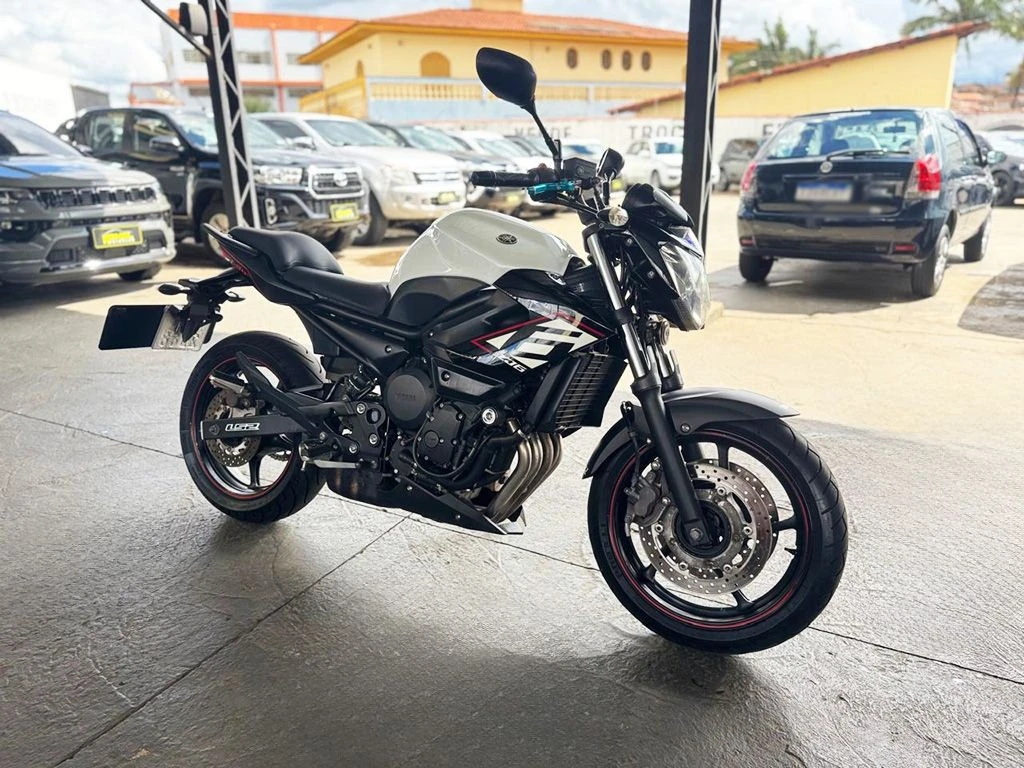 YAMAHA XJ6 N