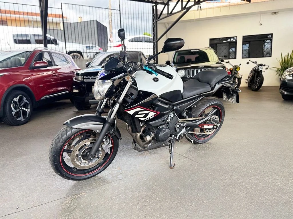 YAMAHA XJ6 N