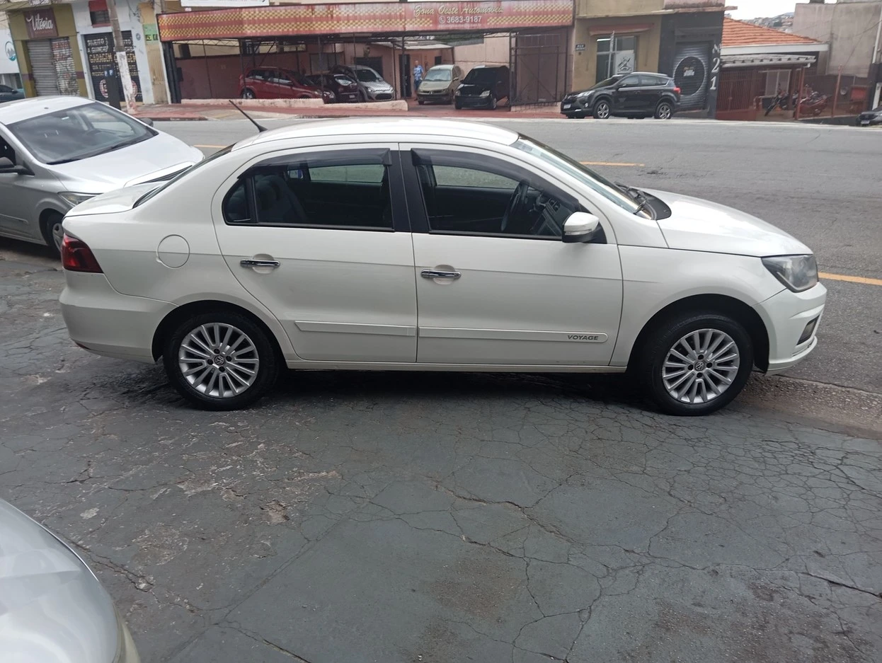 VOLKSWAGEN VOYAGE
