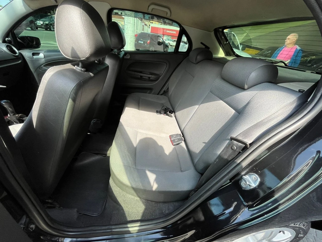 VOLKSWAGEN GOL