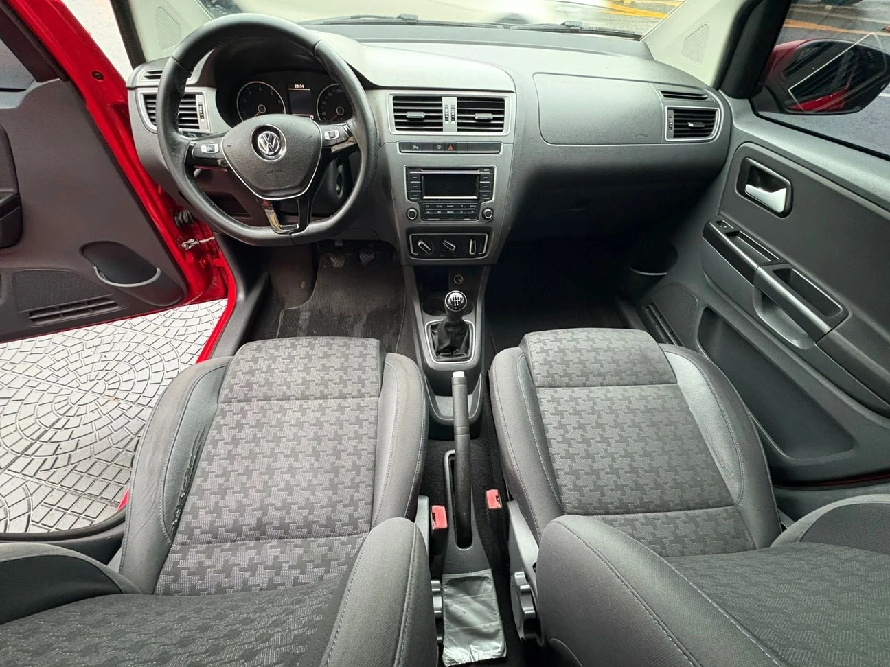 VOLKSWAGEN FOX