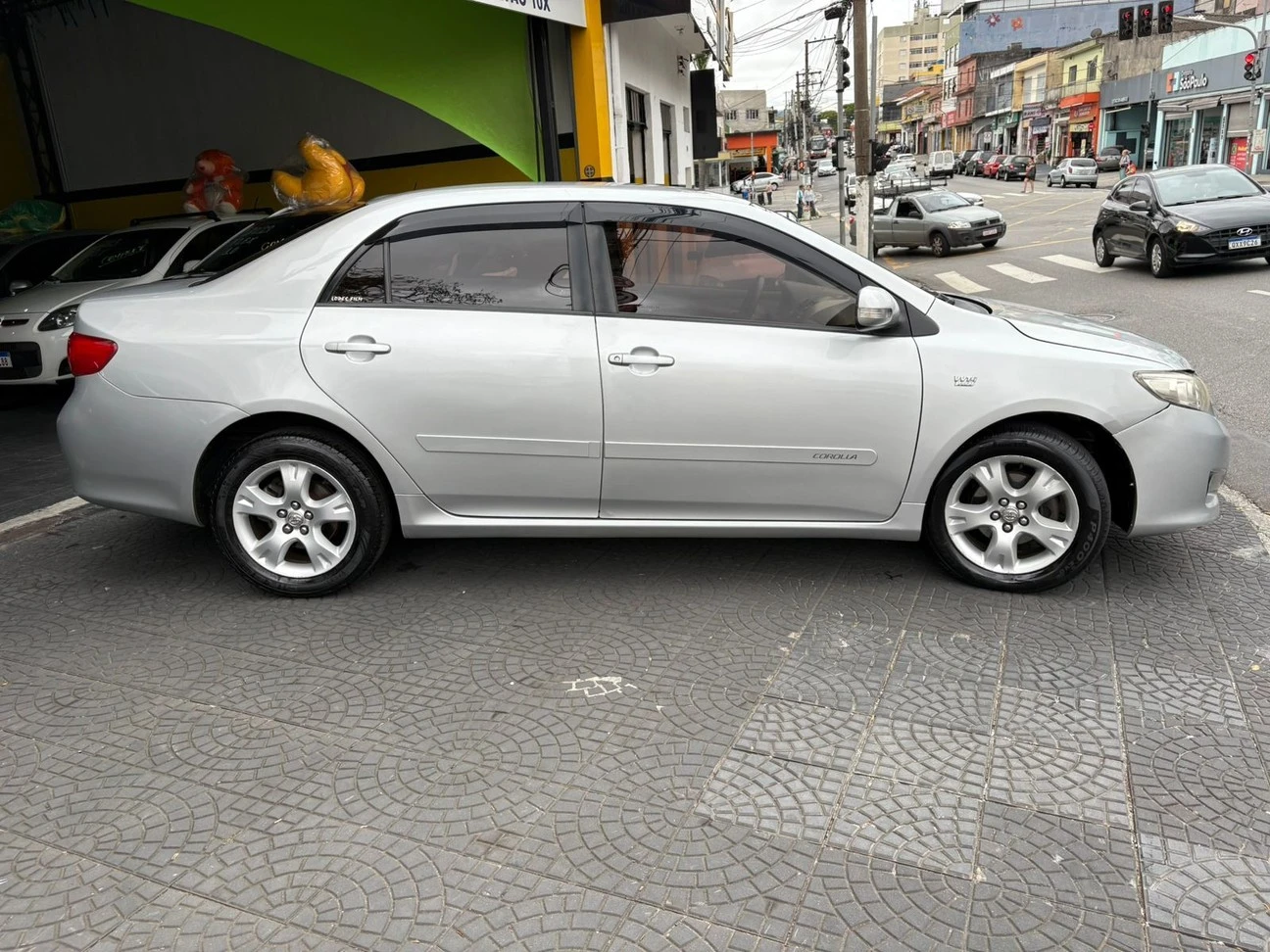 TOYOTA COROLLA