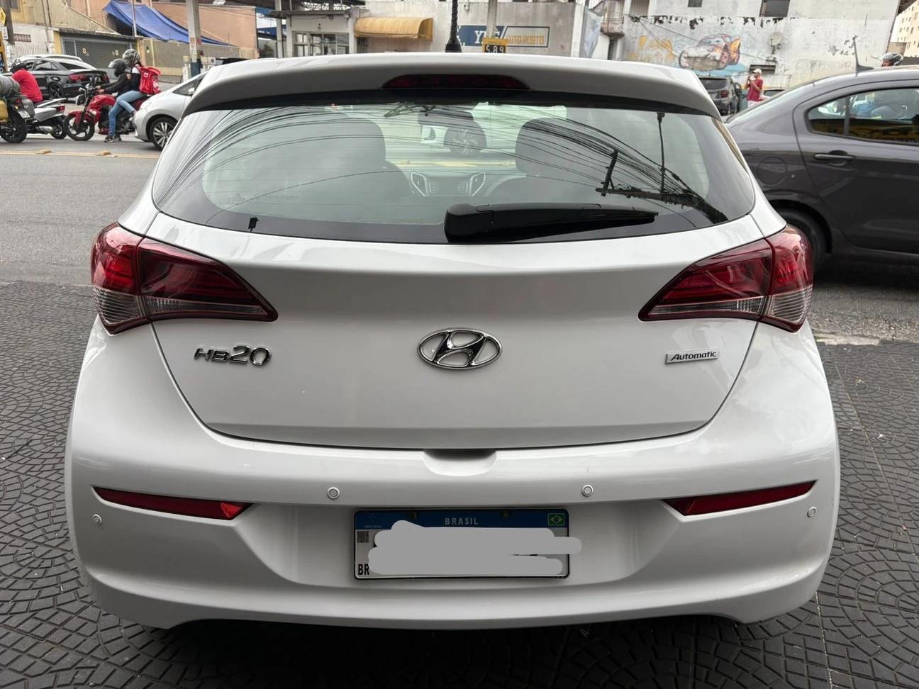 HYUNDAI HB20