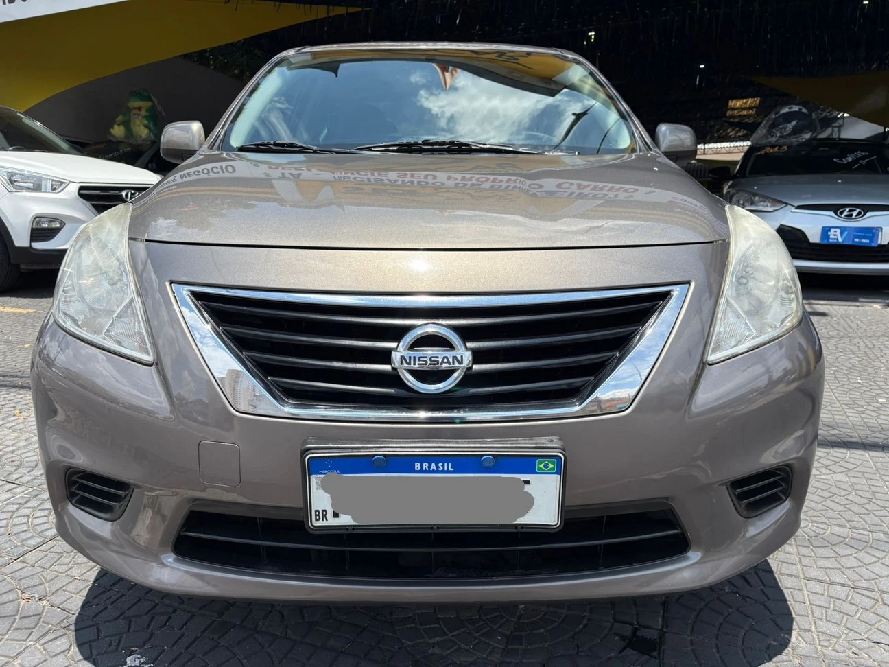 NISSAN VERSA