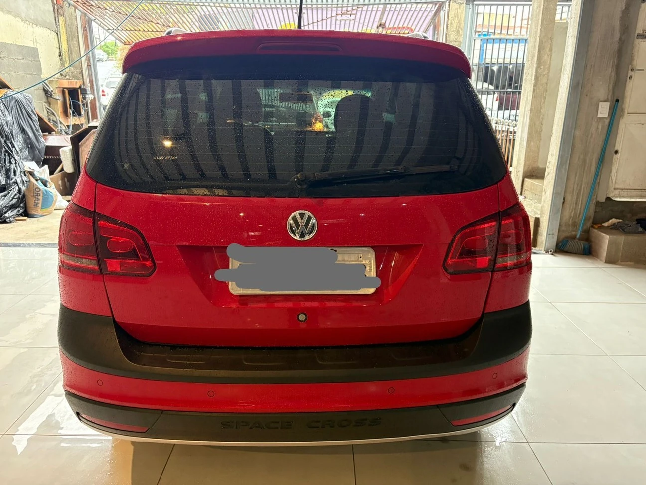 VOLKSWAGEN SPACE CROSS