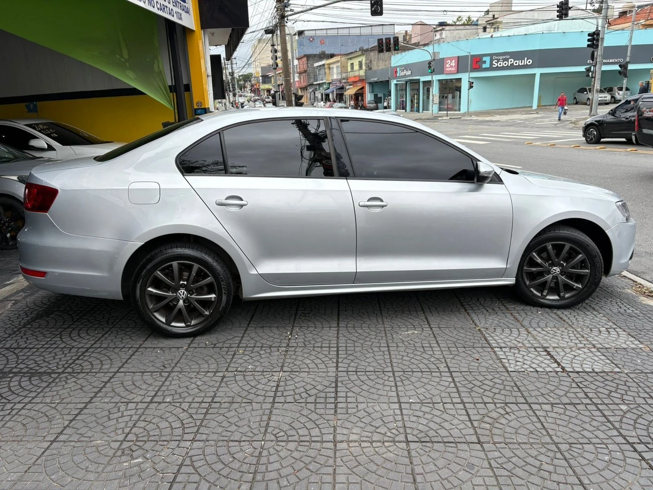 VOLKSWAGEN JETTA
