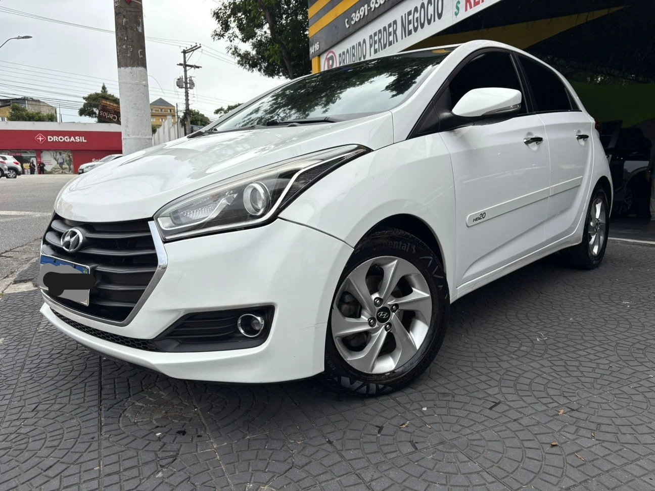 HYUNDAI HB20