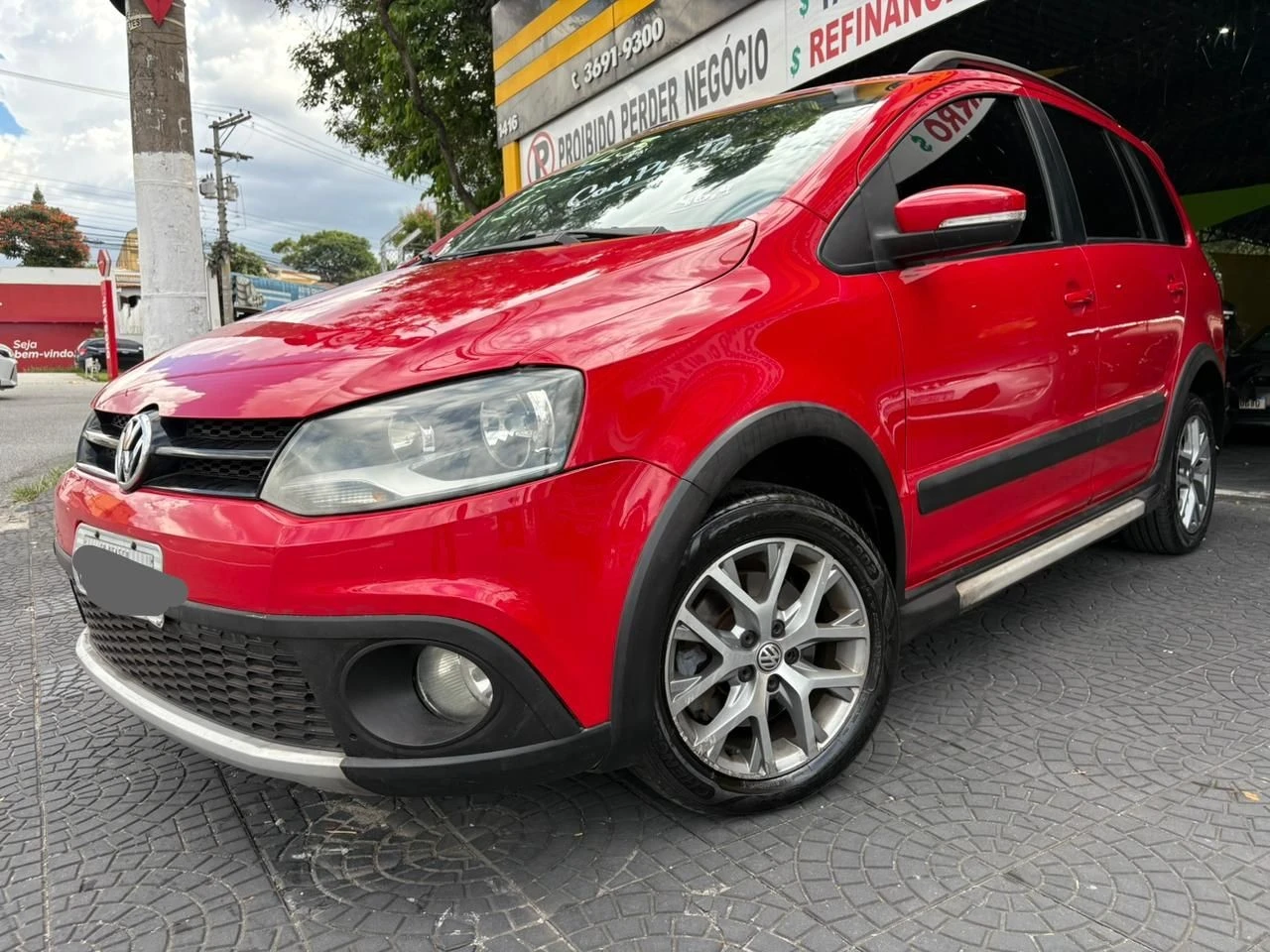 VOLKSWAGEN SPACE CROSS