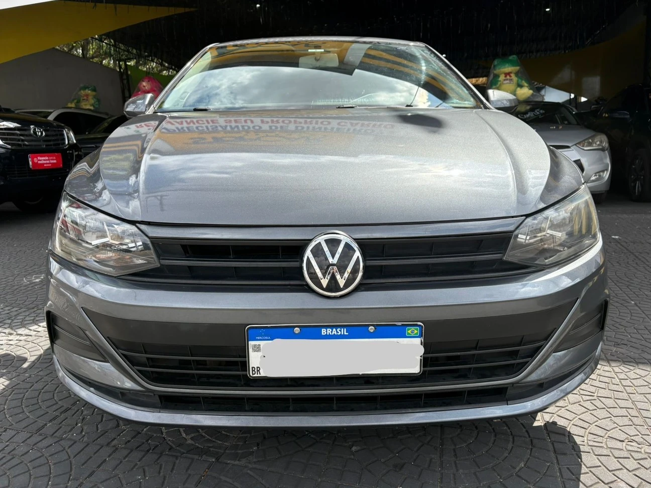 VOLKSWAGEN POLO