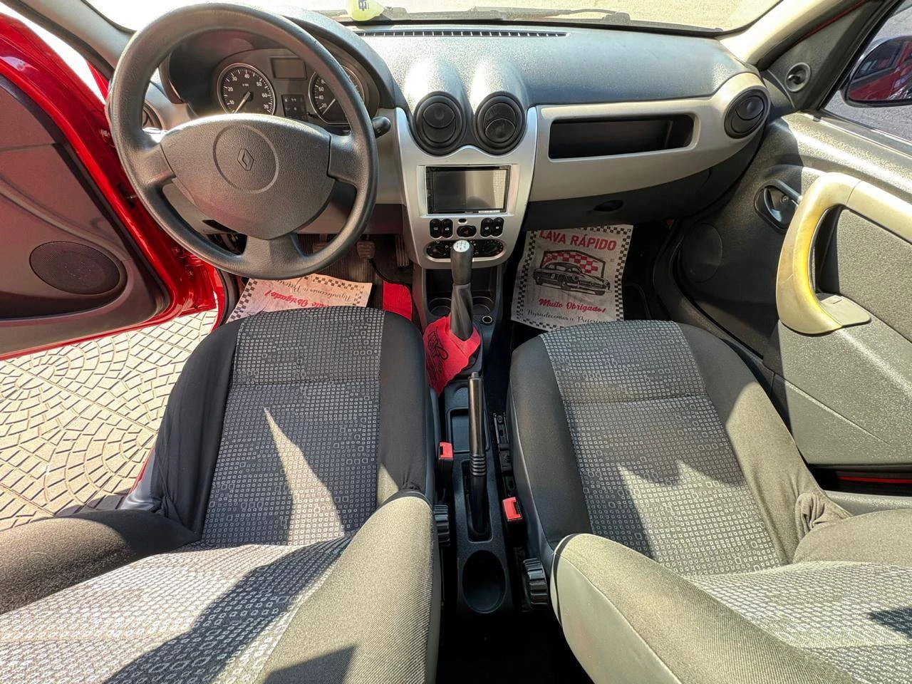 RENAULT SANDERO