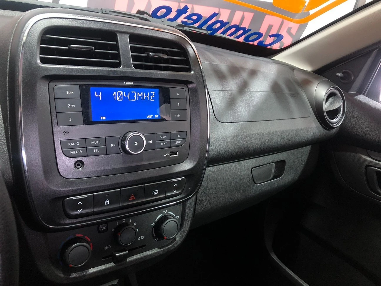 RENAULT KWID