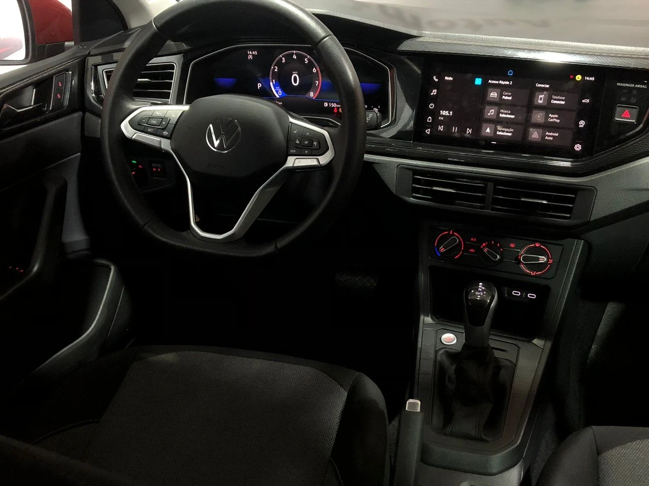 VOLKSWAGEN POLO