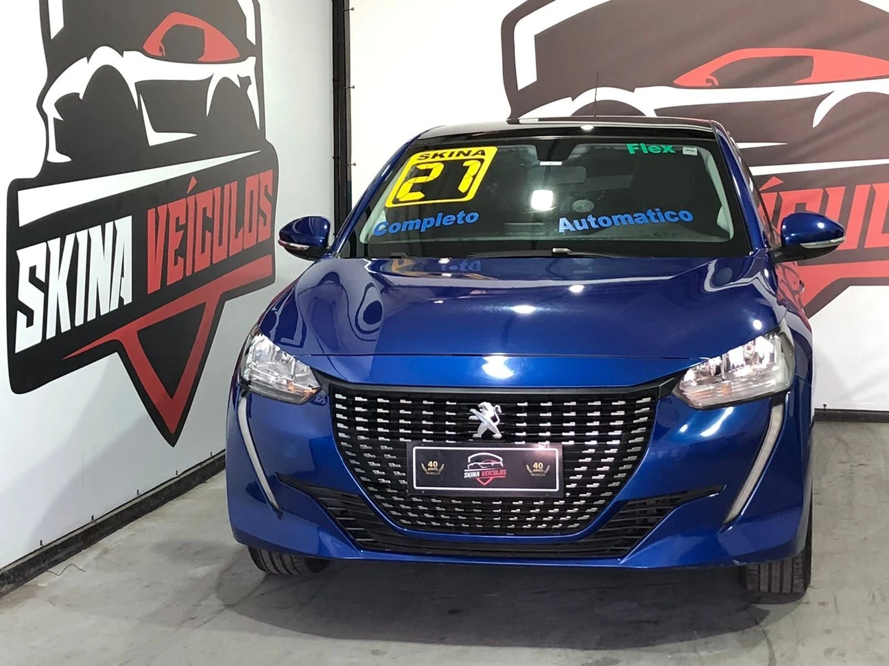 PEUGEOT 208