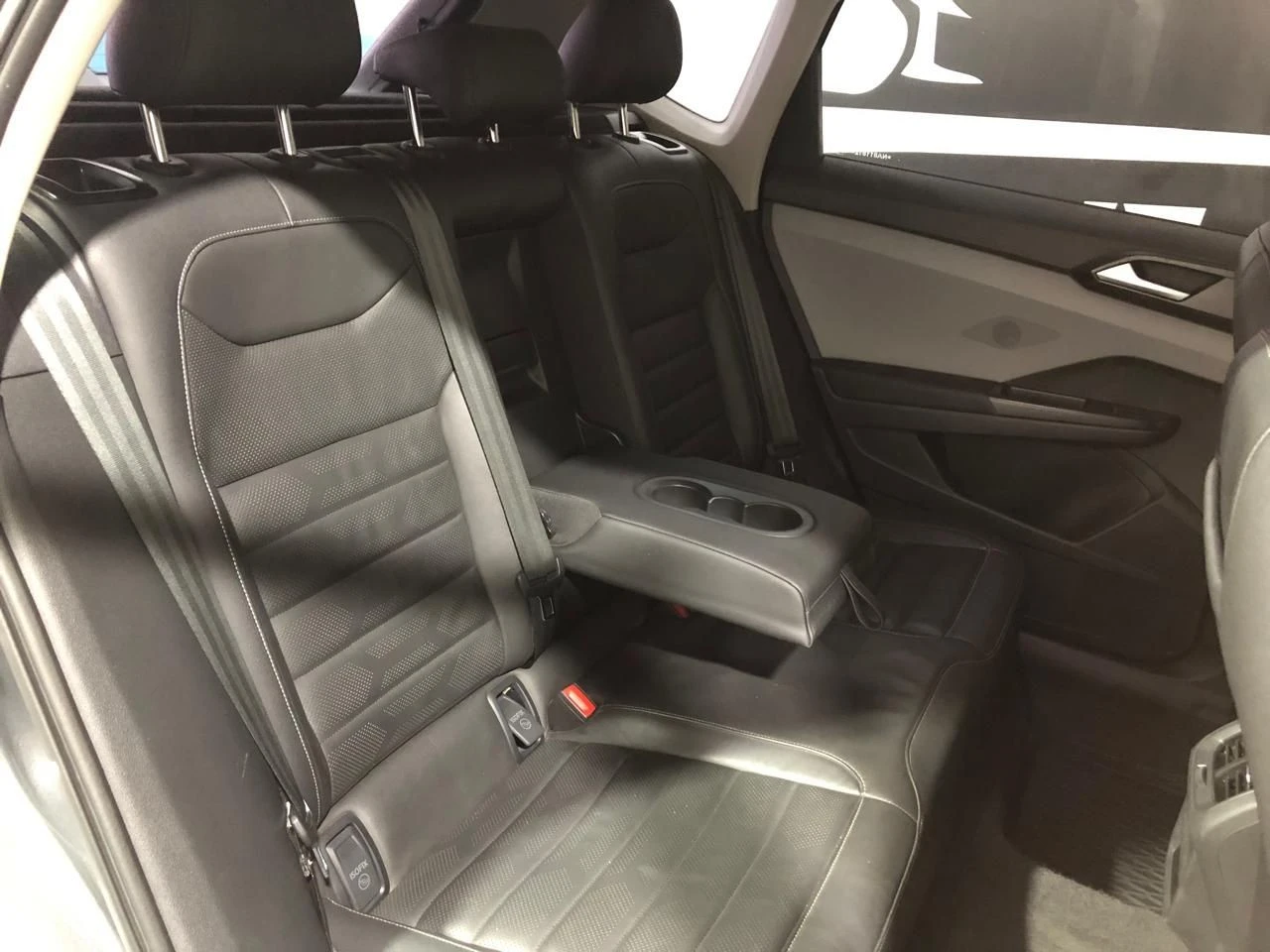VOLKSWAGEN TAOS