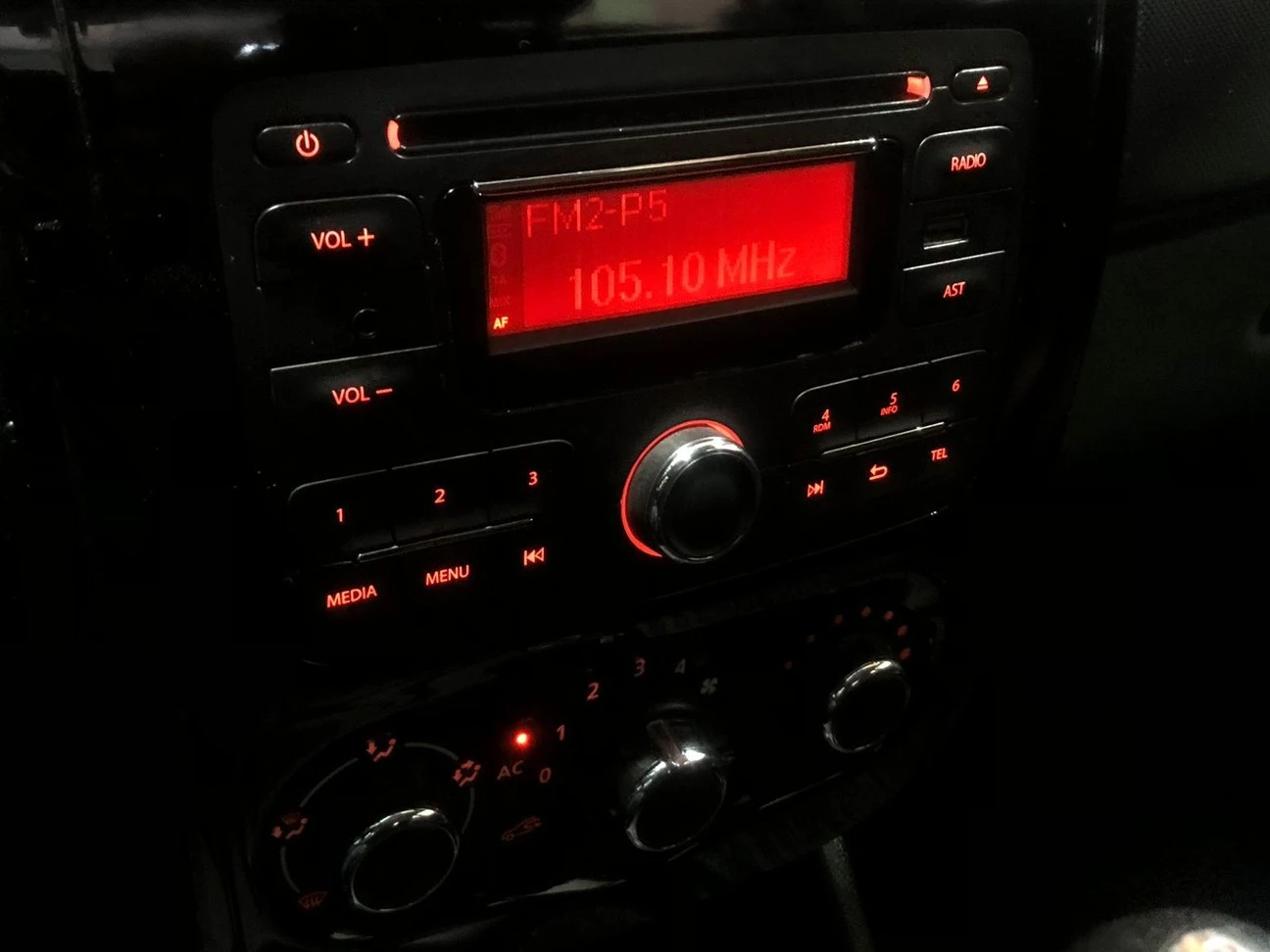 RENAULT SANDERO