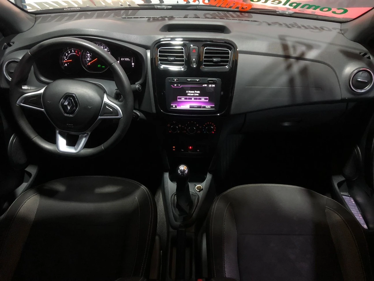 RENAULT LOGAN