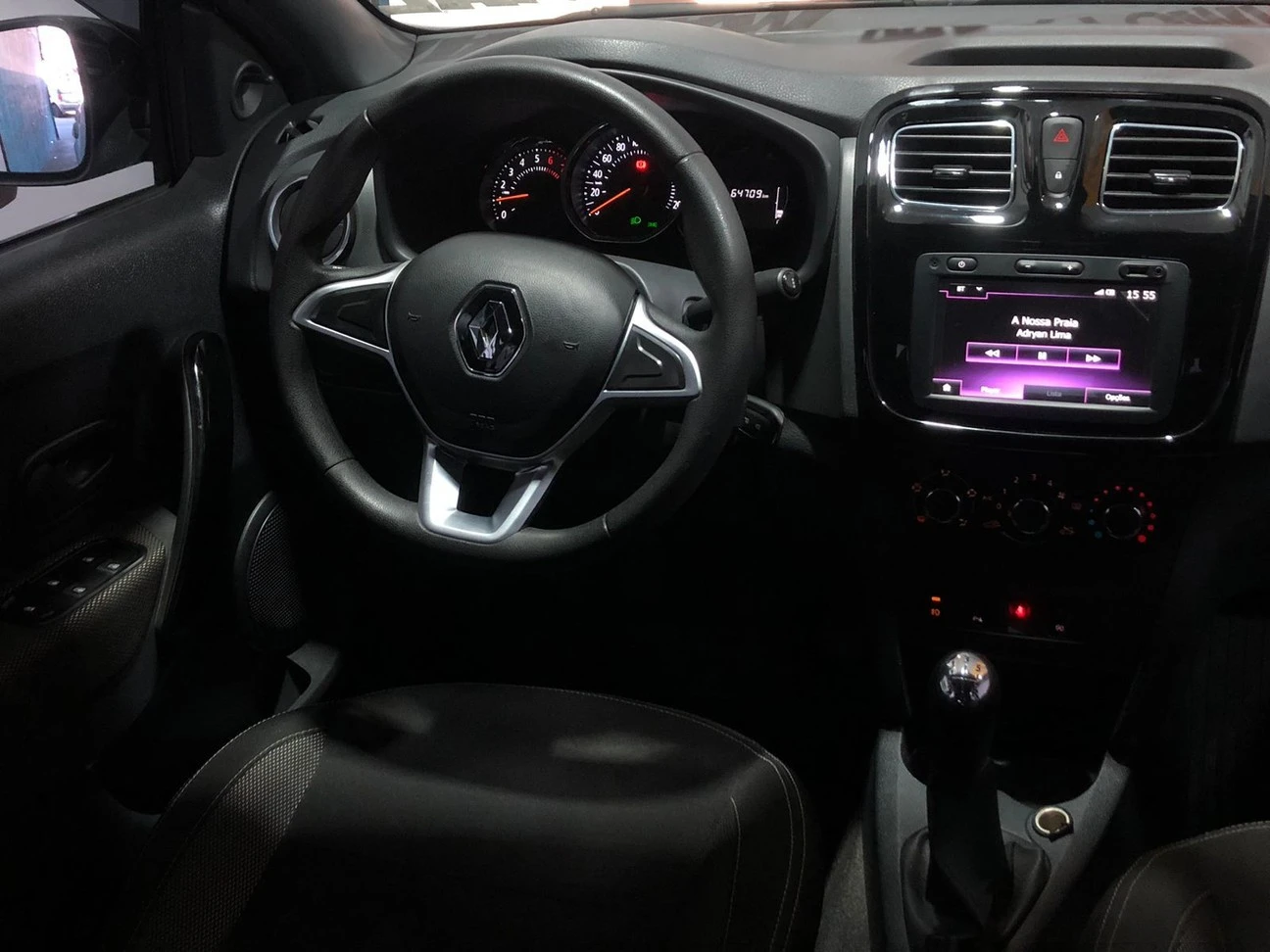 RENAULT LOGAN