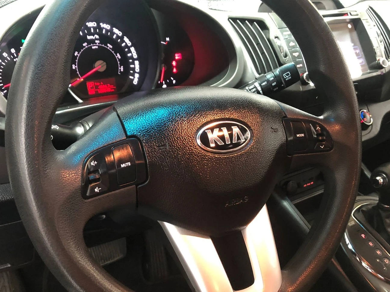 KIA SPORTAGE