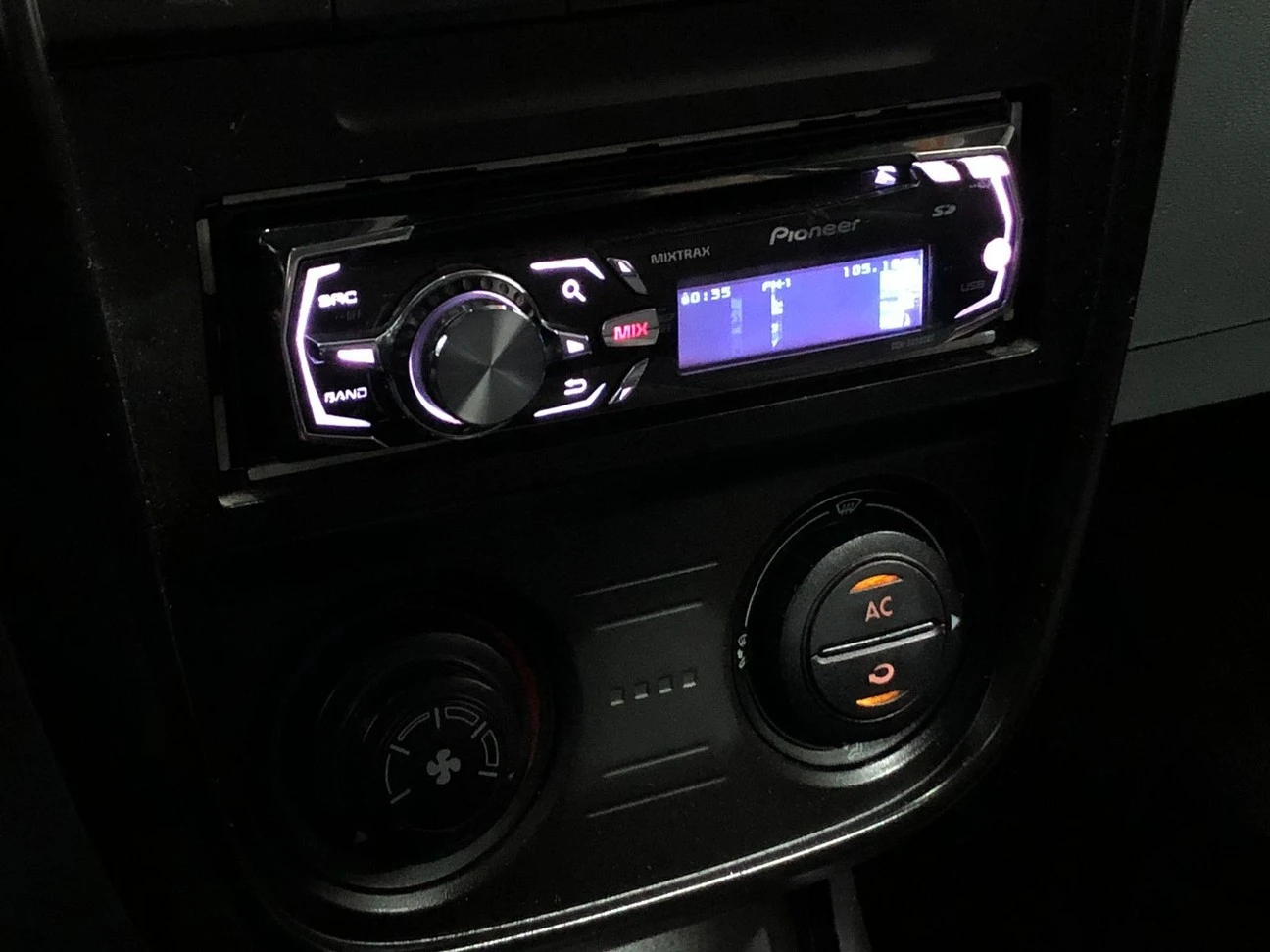 VOLKSWAGEN SPACEFOX
