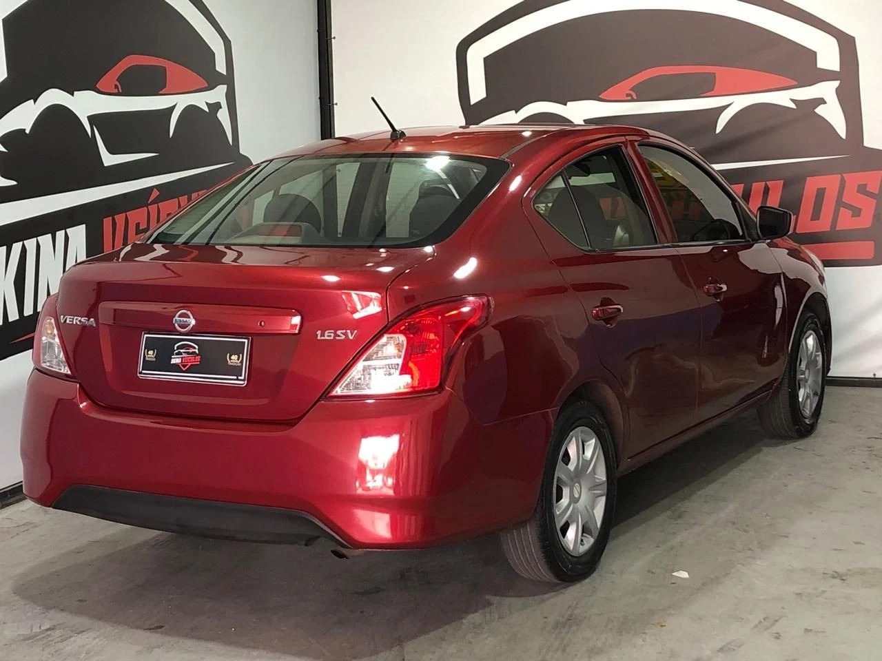 NISSAN VERSA