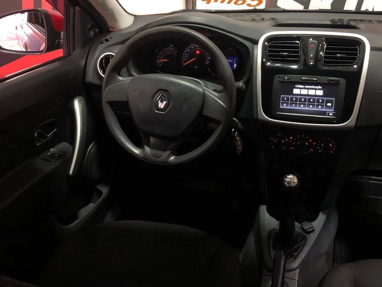 RENAULT SANDERO