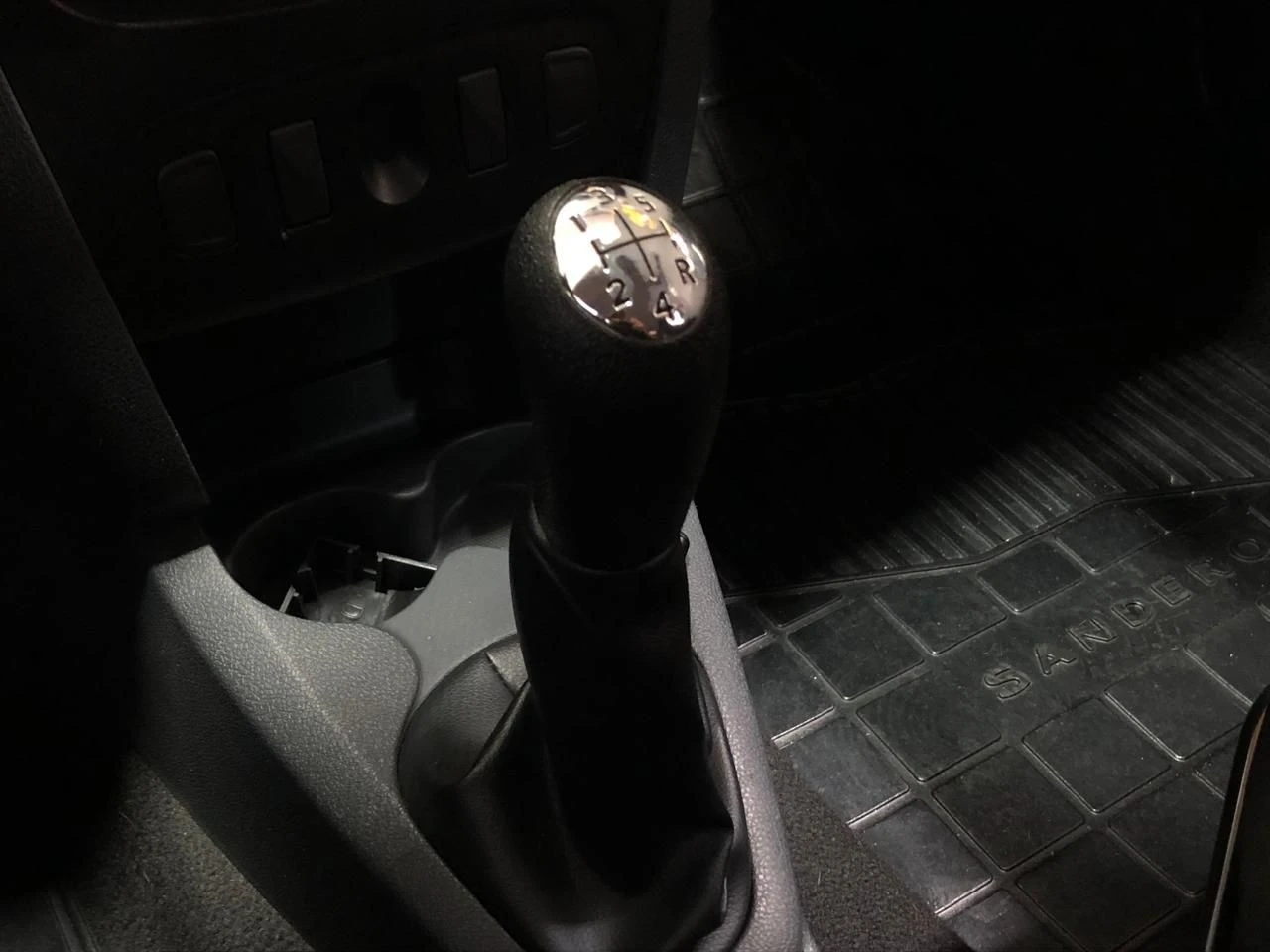RENAULT SANDERO