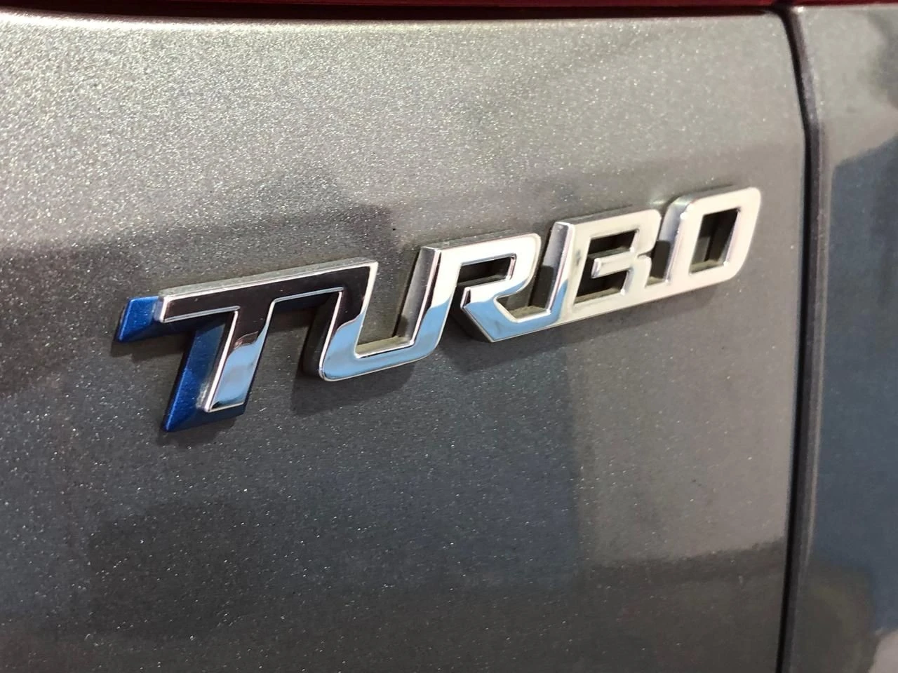 CHEVROLET TRACKER