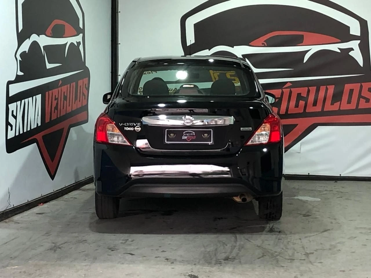 NISSAN VERSA