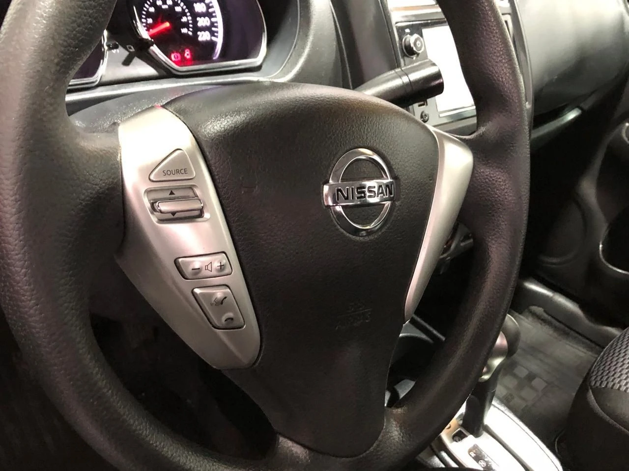 NISSAN VERSA