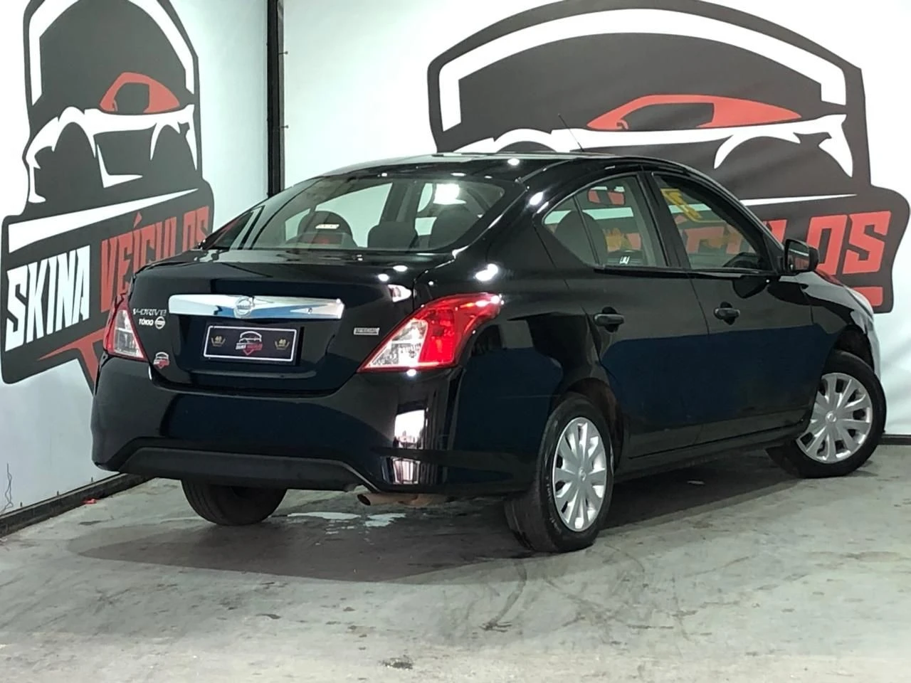 NISSAN VERSA