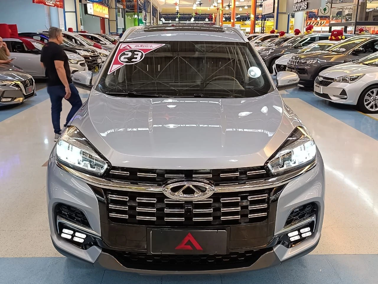 CHERY TIGGO 8