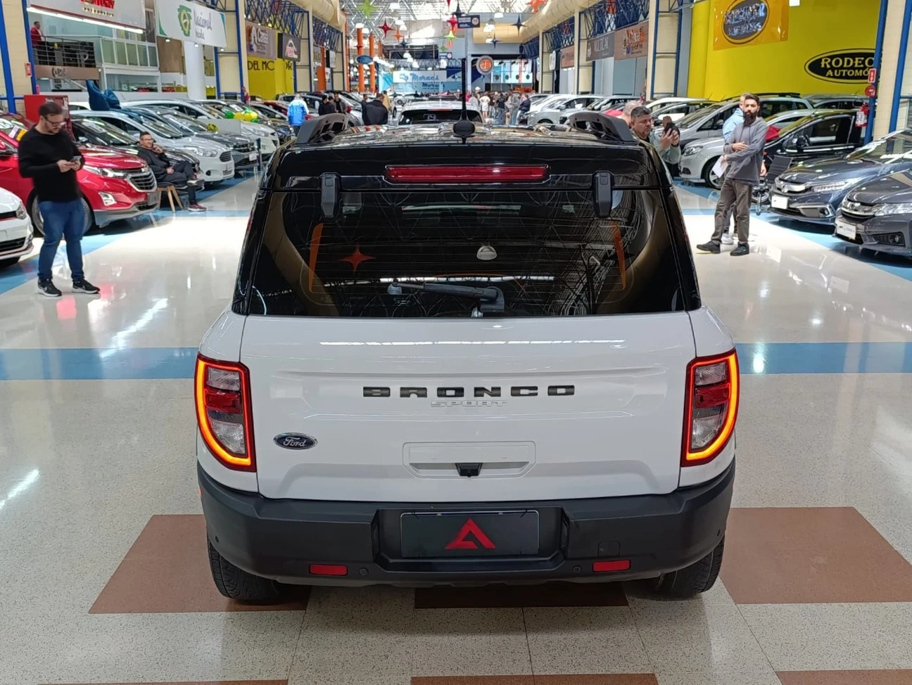 FORD BRONCO