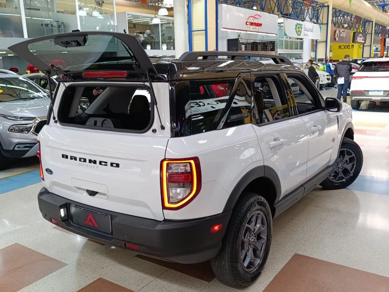 FORD BRONCO