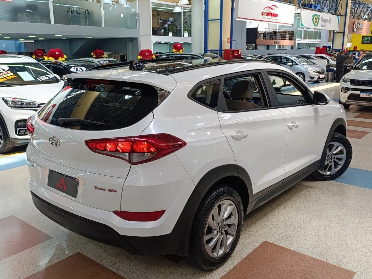 HYUNDAI TUCSON