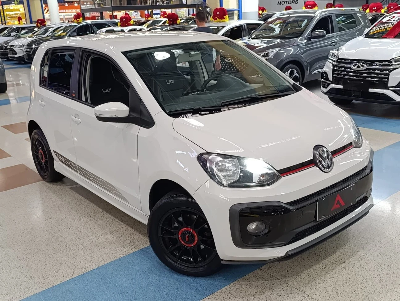 VOLKSWAGEN UP