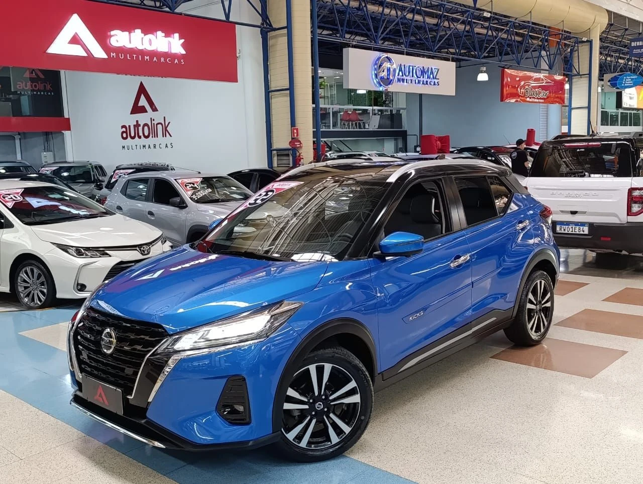 NISSAN KICKS
