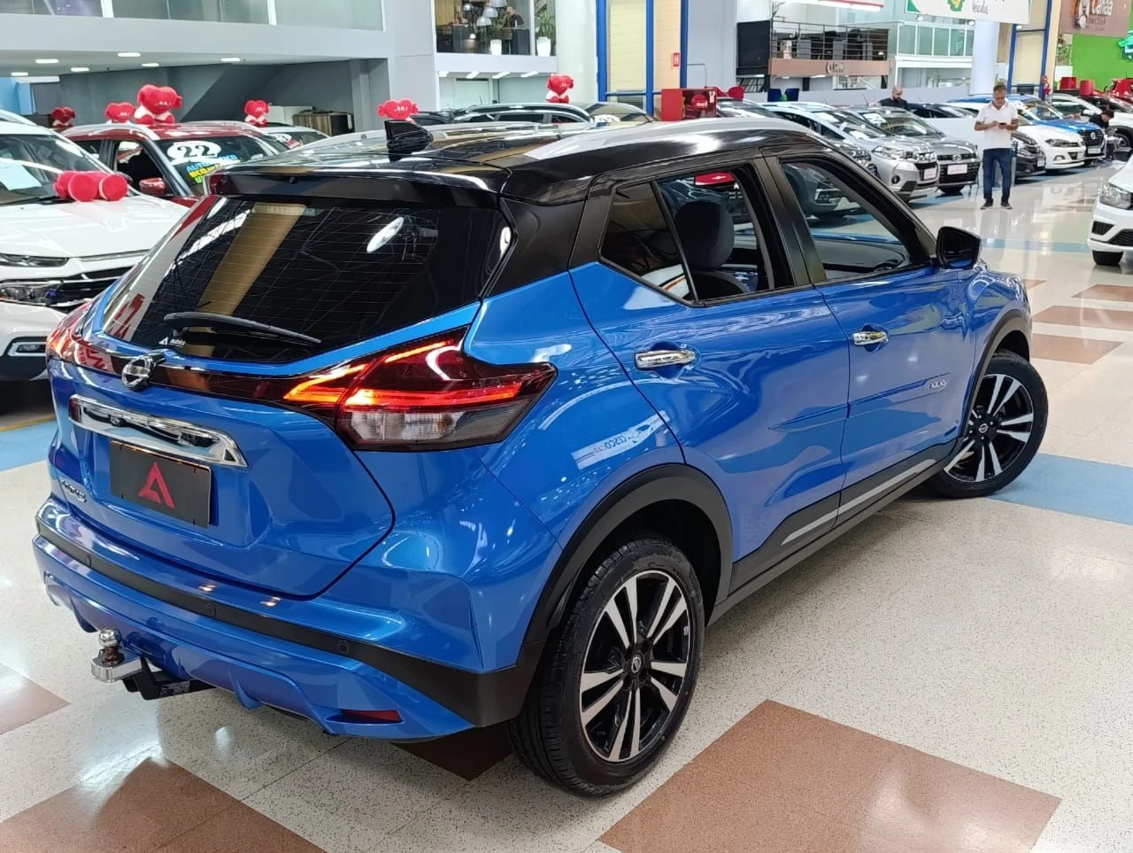 NISSAN KICKS