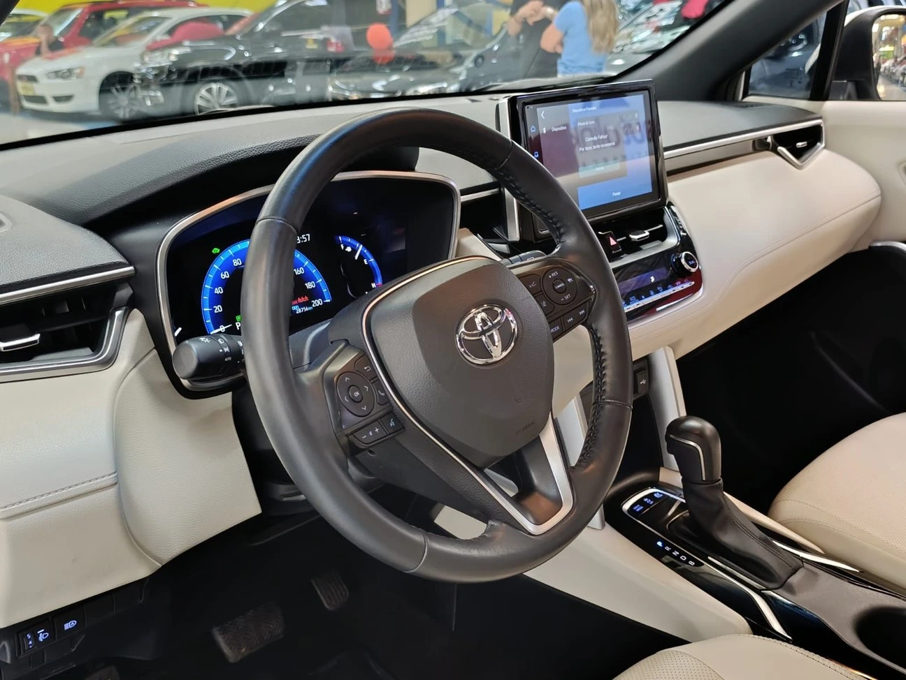 TOYOTA COROLLA CROSS