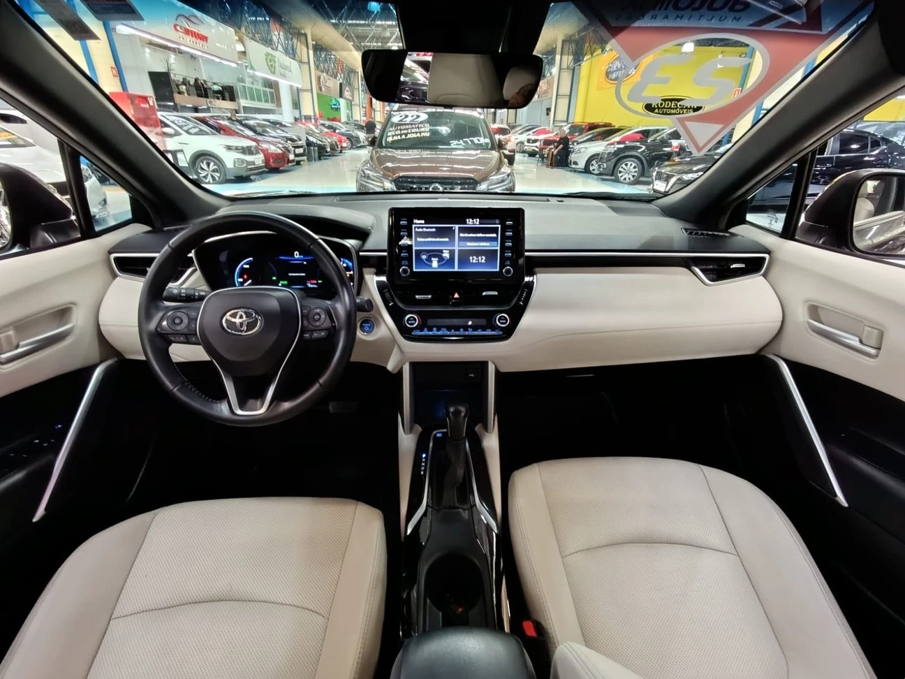 TOYOTA COROLLA CROSS