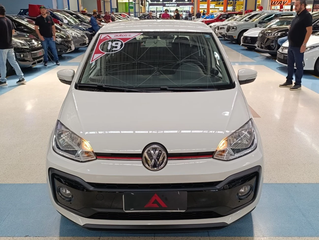 VOLKSWAGEN UP