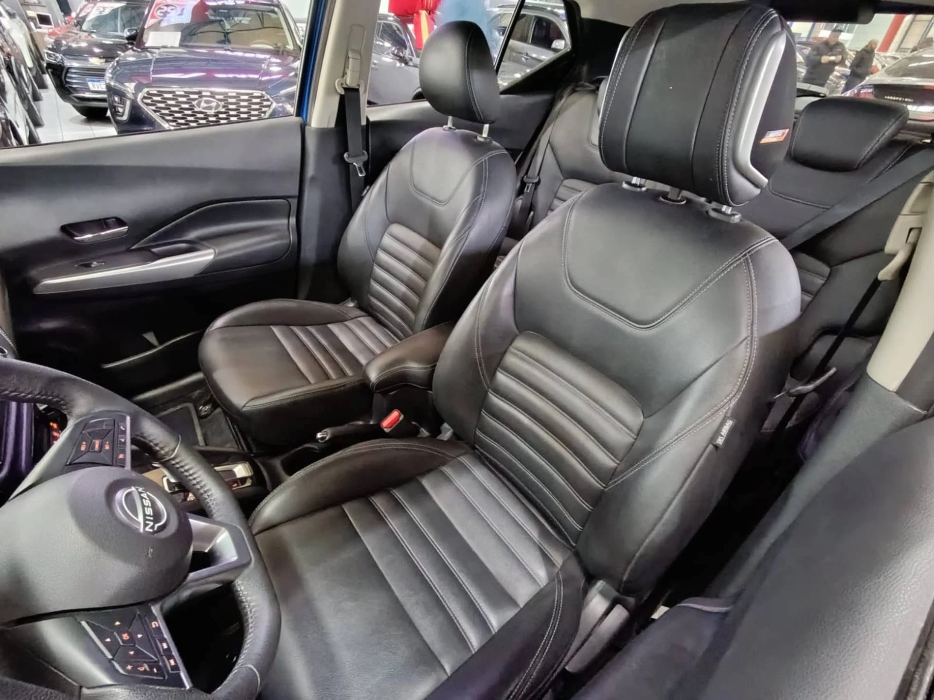 NISSAN KICKS