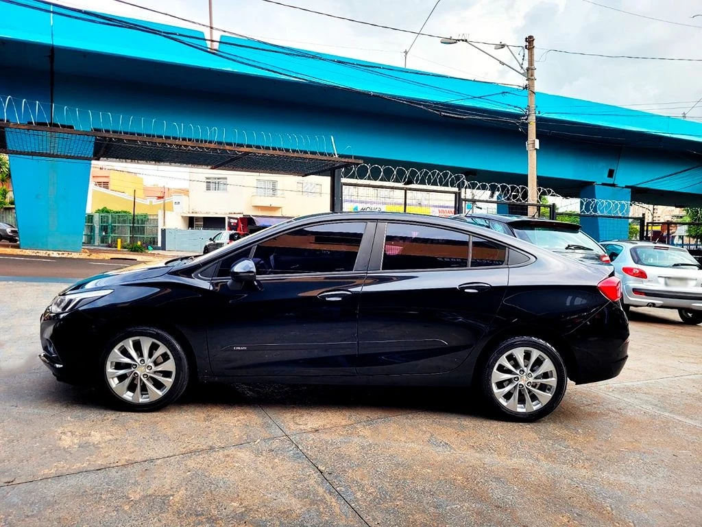 CHEVROLET CRUZE