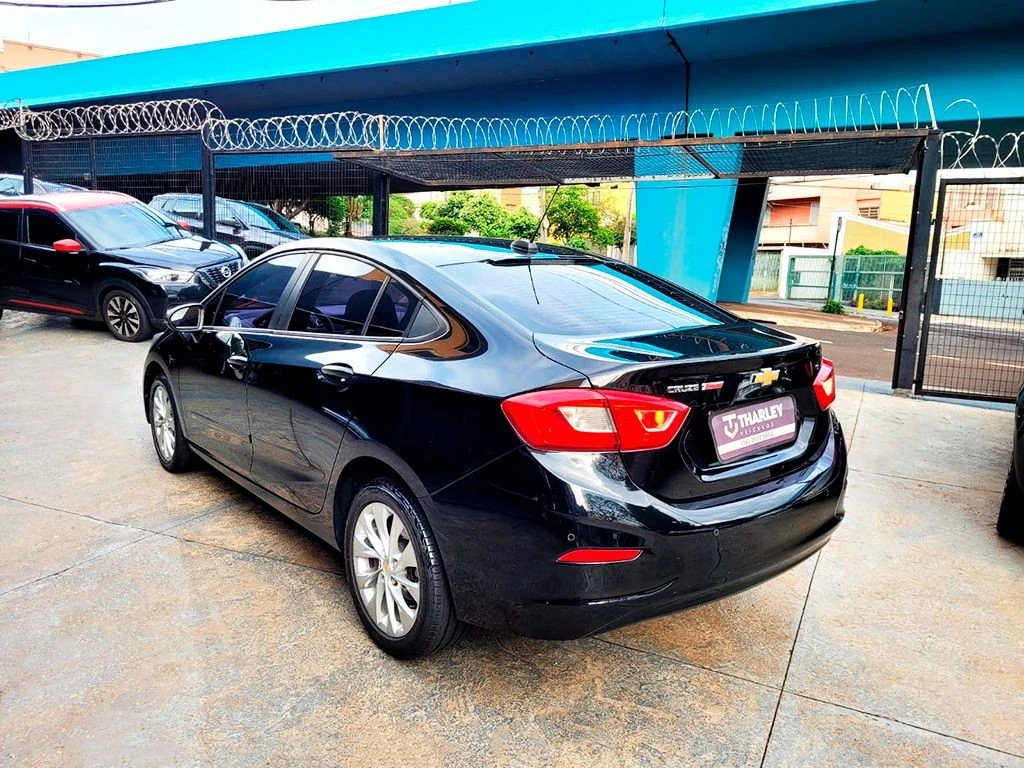 CHEVROLET CRUZE