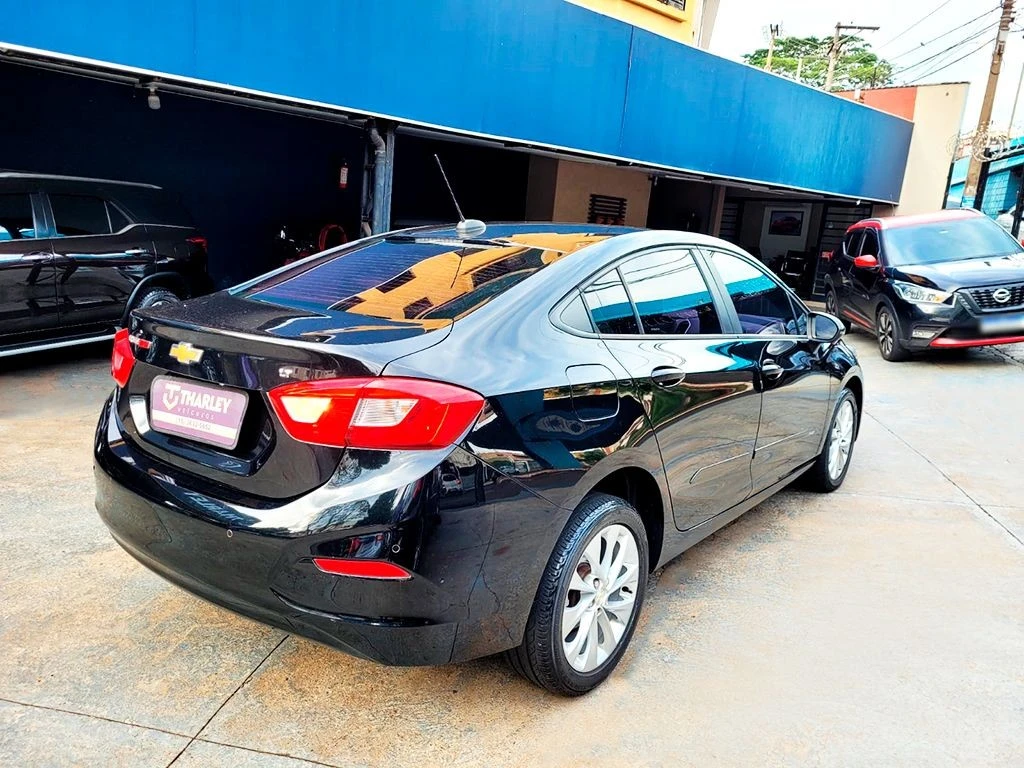 CHEVROLET CRUZE