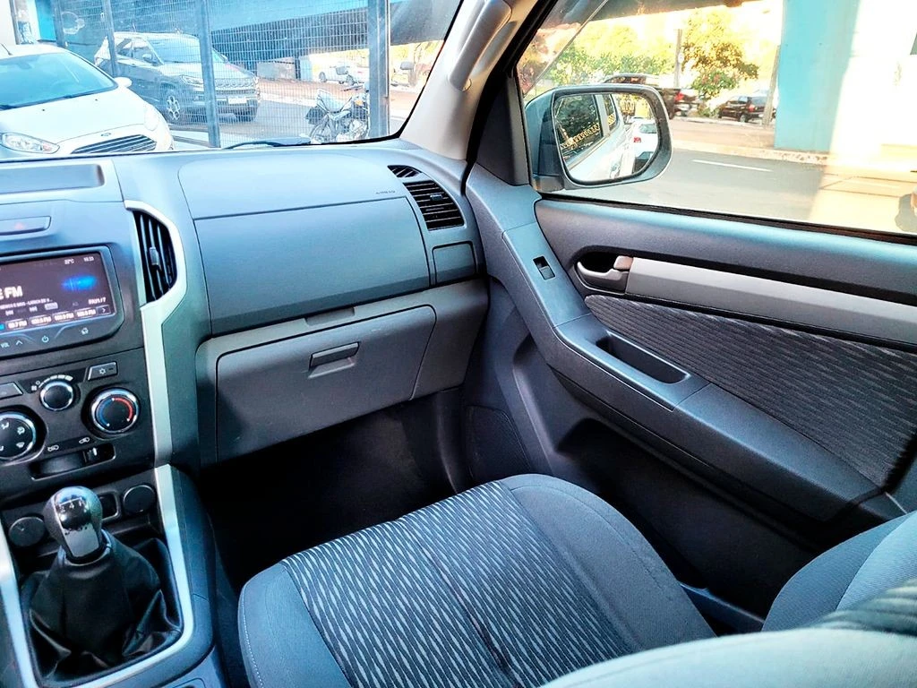 CHEVROLET S10